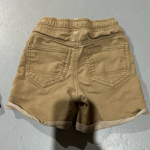 Lot 3 boys shorts - Picture 9 of 9
